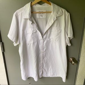 CABELAS LIGHTWEIGHT BUTTONDOWN